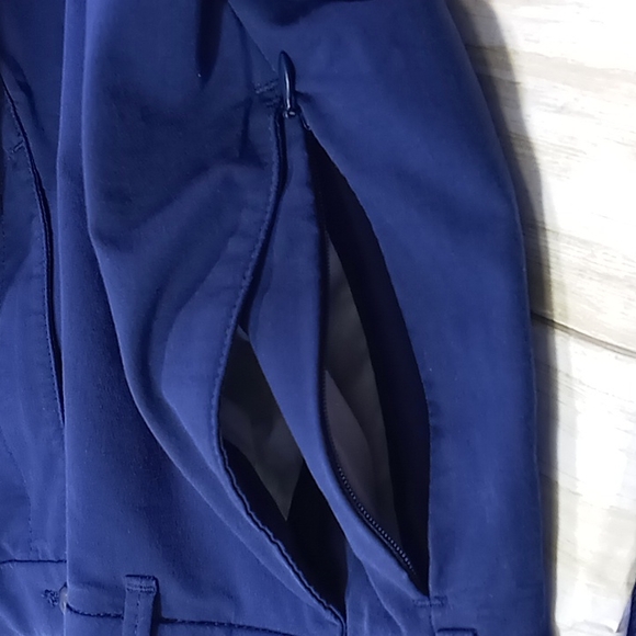 IZOD Navy Blue Men's Flat Front Shorts Size 38x9 - Picture 15 of 15